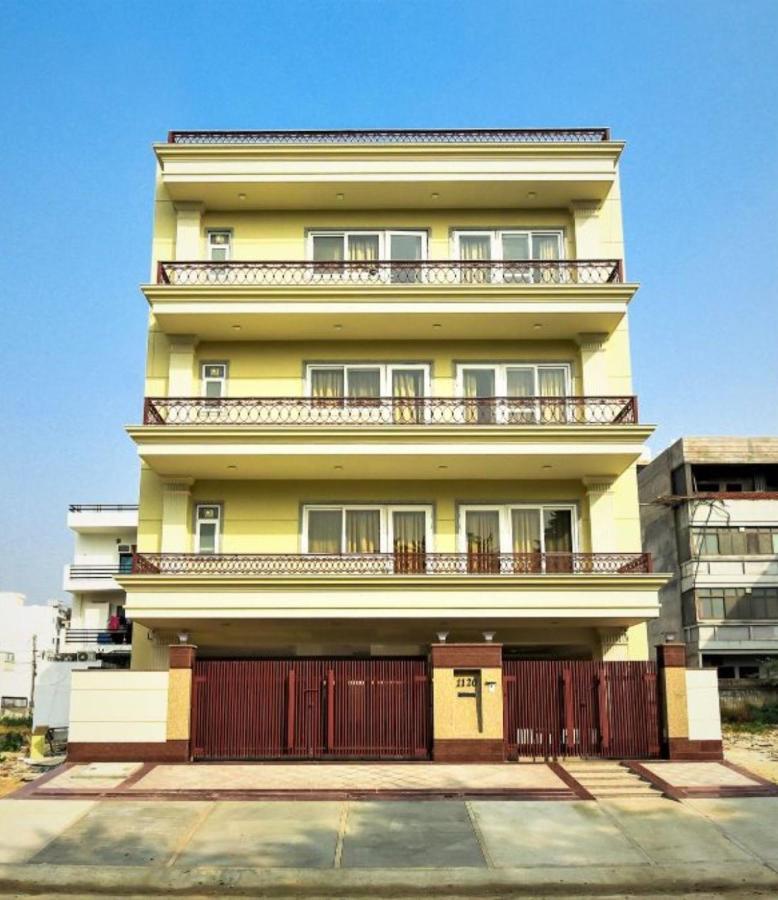 Bluo Studio5 Golf Course Road - Gym, Terrace Garden Gurgaon Eksteriør billede
